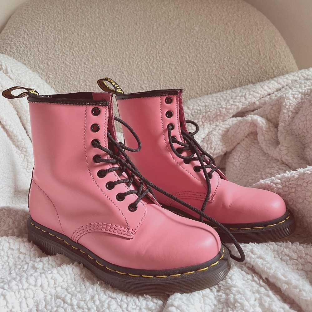 AUTHENTIC Dr. Marten's 1460 BOOTS - ACID PINK!